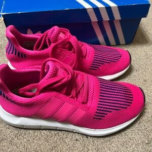 Adidas Swift Run J Fuchsia and Navy Sneakers
